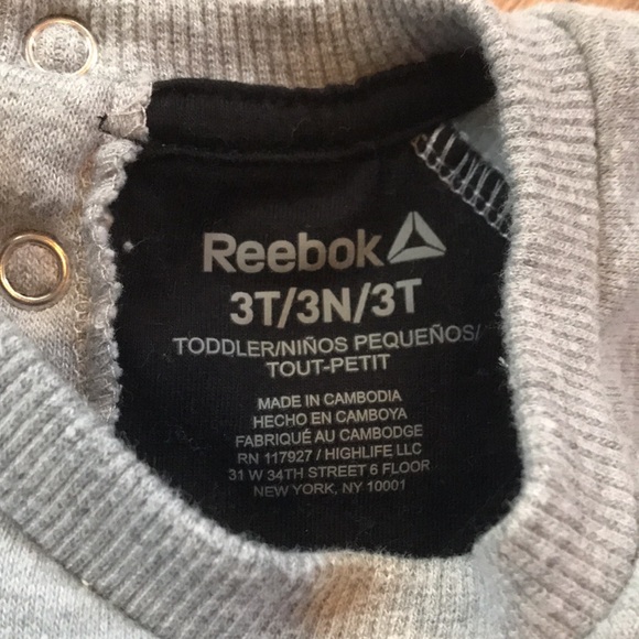 Grey Reebok sweatshirt - Picture 3 of 3